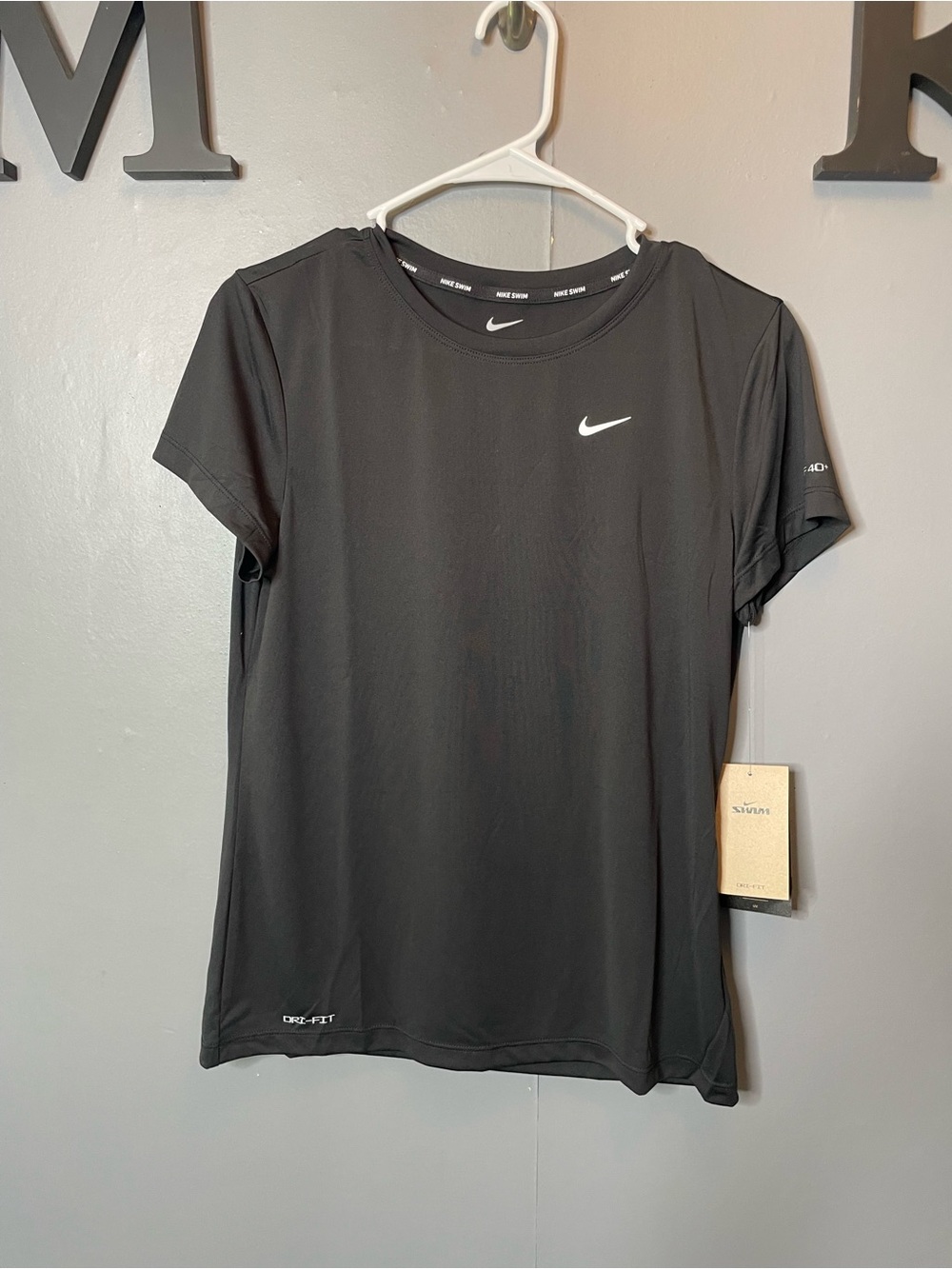 Nike Dri-FIT Swim UPF 40 Black Short Sleeve Athletic Tee size small new women's